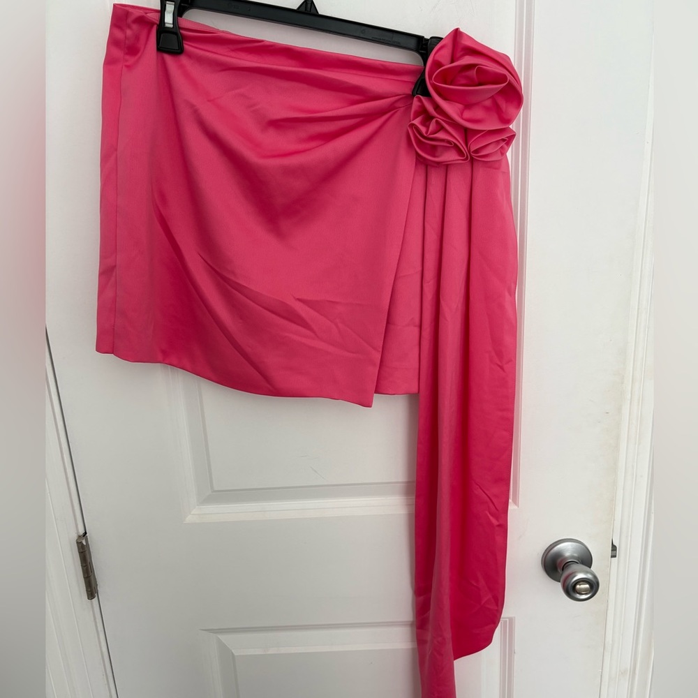 Gianni Bini Vibrant Pink Skirt